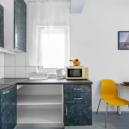 Apartment 1 Bedroom Awesome In *
