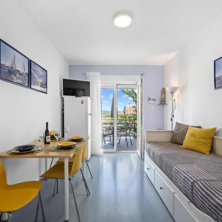 1 Bedroom Awesome In Lejlighed