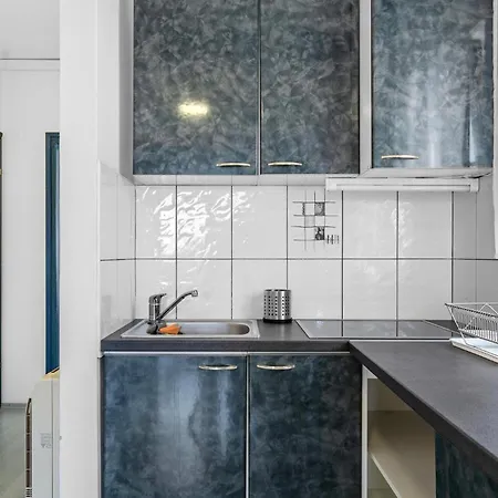 Apartment 1 Bedroom Awesome In Pirovac