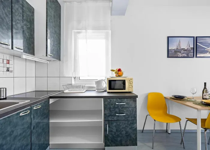 דירה 1 Bedroom Awesome In *