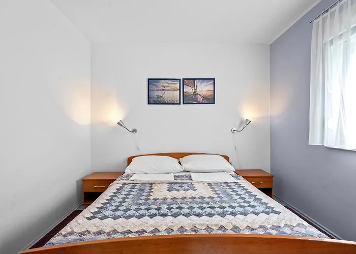 Apartamento 1 Bedroom Awesome In